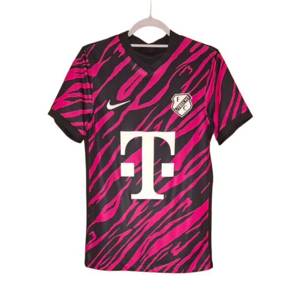 FC Utrecht 22/23 Away Kit (S)