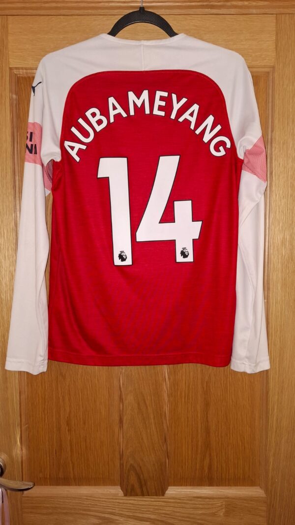 Arsenal 18/19 Home Kit L/S (Aubameyang #14) (S) - Image 2