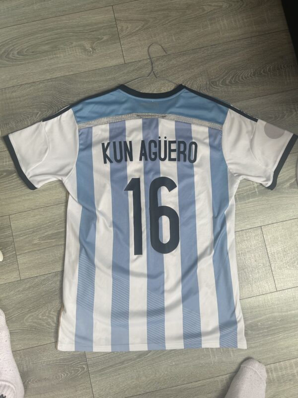 Argentina Home Shirt 2013/14 – Size L – Agüero #16 || Authentic - Image 6