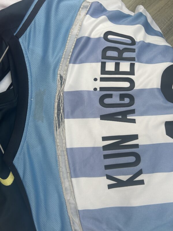 Argentina Home Shirt 2013/14 – Size L – Agüero #16 || Authentic - Image 4