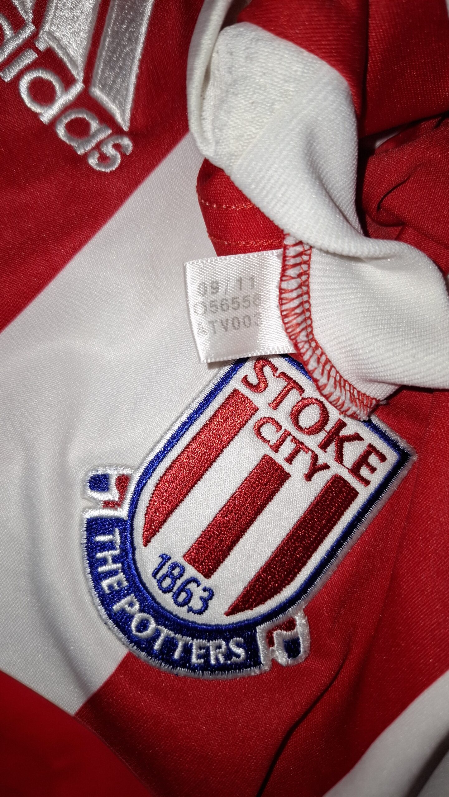 Stoke City 2011/12 Home Kit (L) - Image 3