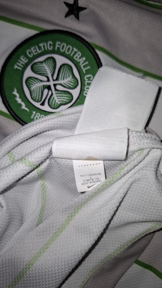 Celtic 2011/12 Away Kit (L) - Image 3